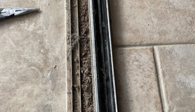 Steps to Repair a Hard To Open Sliding Door